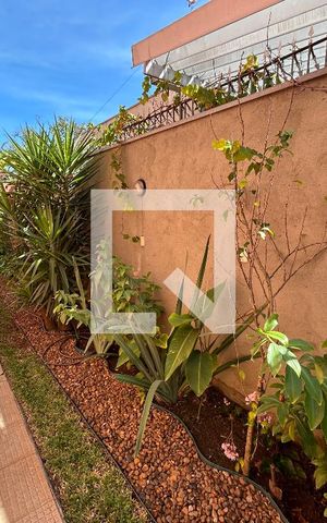 Casa para alugar com 320m², 5 quartos e 3 vagas Casa para alugar com 320m², 5 quartos e 3 vagasJardim
