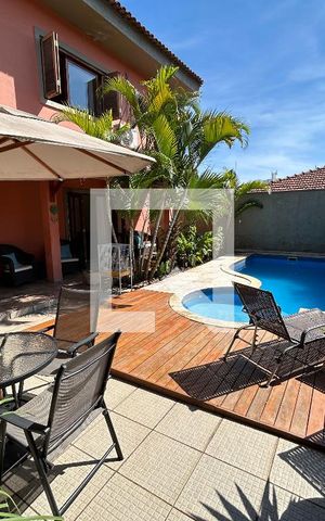 Casa para alugar com 320m², 5 quartos e 3 vagas Casa para alugar com 320m², 5 quartos e 3 vagasÁrea comum
