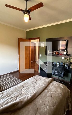 Casa para alugar com 320m², 5 quartos e 3 vagas Casa para alugar com 320m², 5 quartos e 3 vagasSuite 1