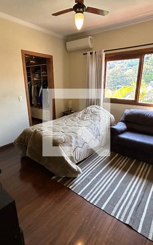 Casa para alugar com 320m², 5 quartos e 3 vagas Casa para alugar com 320m², 5 quartos e 3 vagasSuite 1