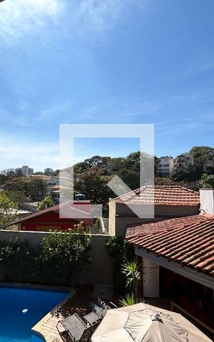 Casa para alugar com 320m², 5 quartos e 3 vagas Casa para alugar com 320m², 5 quartos e 3 vagasVista do quarto 2