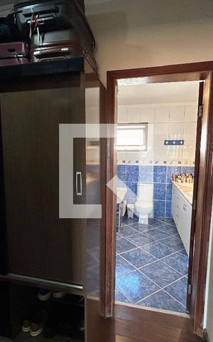Casa para alugar com 320m², 5 quartos e 3 vagas Casa para alugar com 320m², 5 quartos e 3 vagasCloset da suíte 2