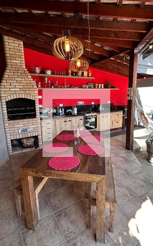 Casa para alugar com 320m², 5 quartos e 3 vagas Casa para alugar com 320m², 5 quartos e 3 vagasÁrea comum