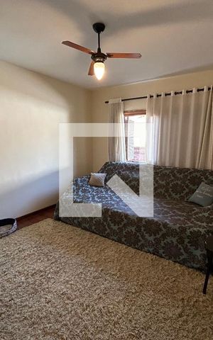 Casa para alugar com 320m², 5 quartos e 3 vagas Casa para alugar com 320m², 5 quartos e 3 vagasQuarto 3