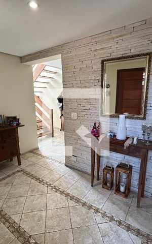 Casa para alugar com 320m², 5 quartos e 3 vagas Casa para alugar com 320m², 5 quartos e 3 vagasHall de entrada