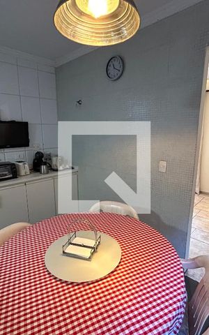 Casa para alugar com 320m², 5 quartos e 3 vagas Casa para alugar com 320m², 5 quartos e 3 vagasCozinha