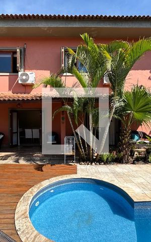 Casa para alugar com 320m², 5 quartos e 3 vagas Casa para alugar com 320m², 5 quartos e 3 vagasPiscina