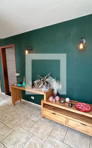 Casa para alugar com 320m², 5 quartos e 3 vagas Casa para alugar com 320m², 5 quartos e 3 vagasSala