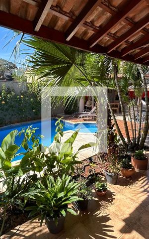 Casa para alugar com 320m², 5 quartos e 3 vagas Casa para alugar com 320m², 5 quartos e 3 vagasÁrea comum
