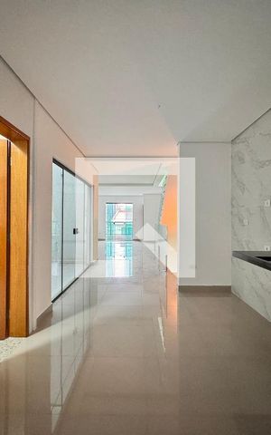 Casa à venda com 200m², 3 quartos e 4 vagas Casa à venda com 200m², 3 quartos e 4 vagasCozinha