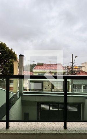 Casa à venda com 200m², 3 quartos e 4 vagas Casa à venda com 200m², 3 quartos e 4 vagasSacada