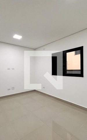 Casa à venda com 200m², 3 quartos e 4 vagas Casa à venda com 200m², 3 quartos e 4 vagasSuite 1