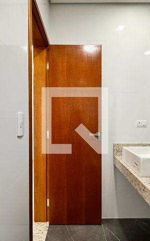 Casa à venda com 200m², 3 quartos e 4 vagas Casa à venda com 200m², 3 quartos e 4 vagasBanheiro da Suíte 3
