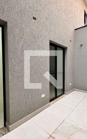 Casa à venda com 200m², 3 quartos e 4 vagas Casa à venda com 200m², 3 quartos e 4 vagasÁrea privativa