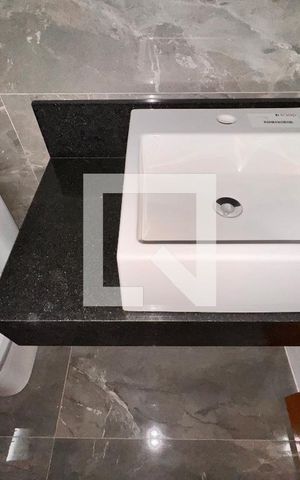 Casa à venda com 200m², 3 quartos e 4 vagas Casa à venda com 200m², 3 quartos e 4 vagasLavabo