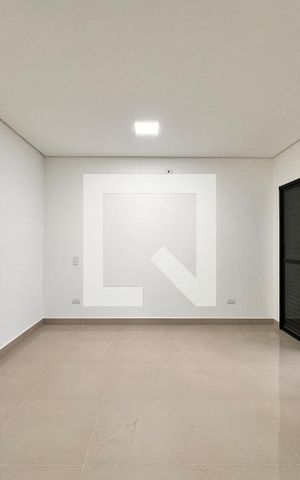 Casa à venda com 200m², 3 quartos e 4 vagas Casa à venda com 200m², 3 quartos e 4 vagasSuite 3