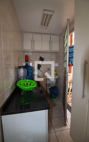 Casa de condomínio à venda com 110m², 2 quartos e 2 vagasÁrea de Serviço