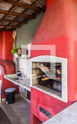 Casa de condomínio para alugar com 385m², 4 quartos e 3 vagas Casa de condomínio para alugar com 385m², 4 quartos e 3 vagasÁrea gourmet