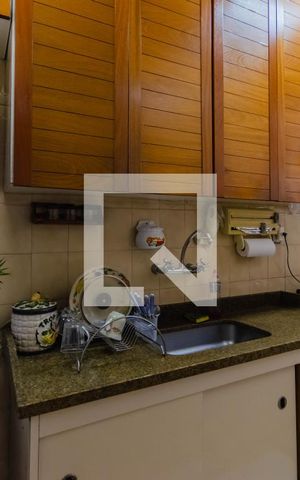 Casa à venda com 472m², 4 quartos e 3 vagas Casa à venda com 472m², 4 quartos e 3 vagasCozinha