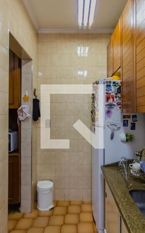 Casa à venda com 472m², 4 quartos e 3 vagas Casa à venda com 472m², 4 quartos e 3 vagasCozinha