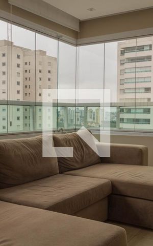 Apartamento à venda com 237m², 4 quartos e 4 vagas Apartamento à venda com 237m², 4 quartos e 4 vagasVaranda
