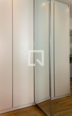 Apartamento à venda com 237m², 4 quartos e 4 vagas Apartamento à venda com 237m², 4 quartos e 4 vagasSuíte 2