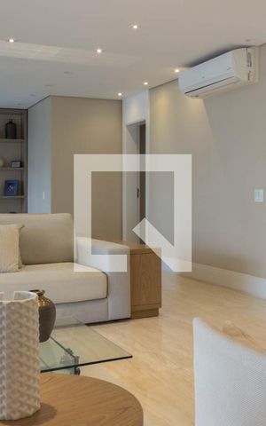 Apartamento à venda com 237m², 4 quartos e 4 vagas Apartamento à venda com 237m², 4 quartos e 4 vagasSala