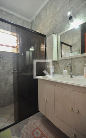 Casa de condomínio à venda com 110m², 3 quartos e 2 vagas Casa de condomínio à venda com 110m², 3 quartos e 2 vagasBanheiro 1