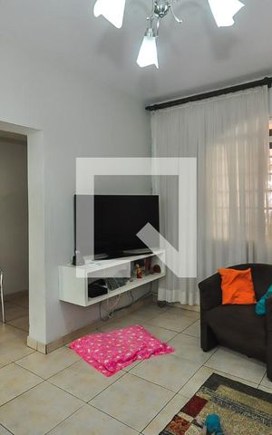 Casa de condomínio à venda com 110m², 3 quartos e 2 vagas Casa de condomínio à venda com 110m², 3 quartos e 2 vagasSala