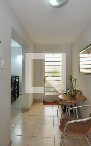 Casa de condomínio à venda com 110m², 3 quartos e 2 vagas Casa de condomínio à venda com 110m², 3 quartos e 2 vagasHall de Entrada