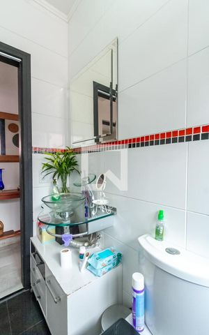 Apartamento à venda com 66m², 2 quartos e 1 vaga Apartamento à venda com 66m², 2 quartos e 1 vagaBanheiro