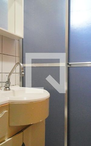 Apartamento à venda com 38m², 2 quartos e 1 vaga Apartamento à venda com 38m², 2 quartos e 1 vagaBanheiro