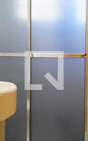 Apartamento à venda com 38m², 2 quartos e 1 vaga Apartamento à venda com 38m², 2 quartos e 1 vagaBanheiro