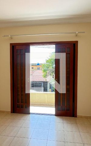 Casa à venda com 220m², 5 quartos e 4 vagas Casa à venda com 220m², 5 quartos e 4 vagasQuarto 2