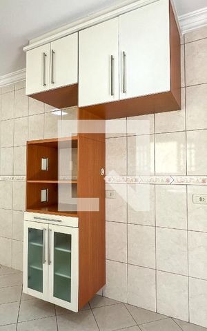 Casa à venda com 220m², 5 quartos e 4 vagas Casa à venda com 220m², 5 quartos e 4 vagasCozinha
