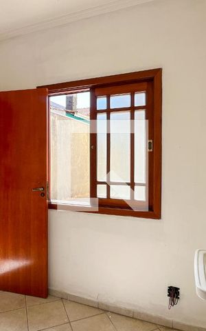 Casa à venda com 220m², 5 quartos e 4 vagas Casa à venda com 220m², 5 quartos e 4 vagasÁrea de Serviço