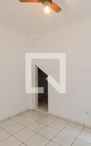 Casa à venda com 125m², 2 quartos e 2 vagasQuarto - Edícula 