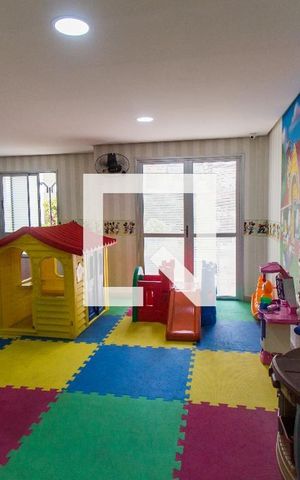 Apartamento à venda com 55m², 2 quartos e 1 vaga Apartamento à venda com 55m², 2 quartos e 1 vagaÁrea comum - Brinquedoteca
