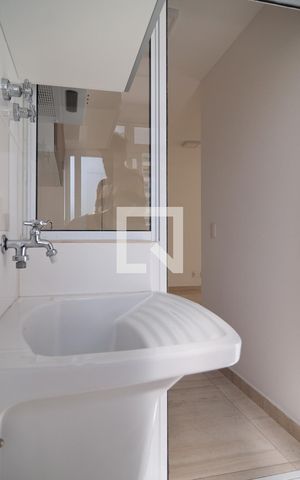 Apartamento à venda com 38m², 1 quarto e 1 vaga Apartamento à venda com 38m², 1 quarto e 1 vagaÁrea de Serviço