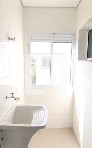 Apartamento à venda com 49m², 2 quartos e sem vagaSala / Cozinha / Área de Serviço