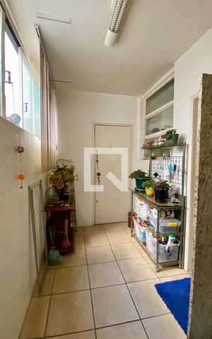 Apartamento à venda com 152m², 3 quartos e 1 vaga Apartamento à venda com 152m², 3 quartos e 1 vagaÁrea de Serviço