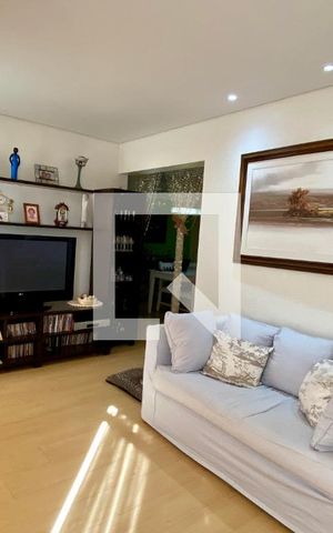 Apartamento à venda com 152m², 3 quartos e 1 vaga Apartamento à venda com 152m², 3 quartos e 1 vagaSala