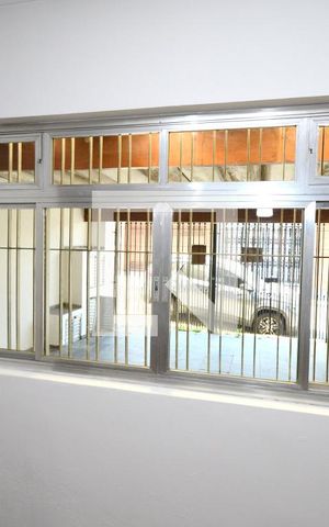 Casa à venda com 140m², 4 quartos e 2 vagasSala