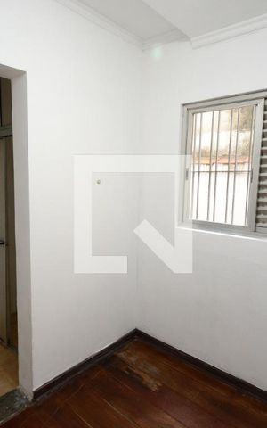 Casa à venda com 140m², 4 quartos e 2 vagasSuíte 2
