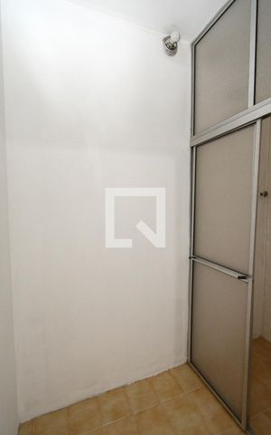 Casa à venda com 140m², 4 quartos e 2 vagasBanheiro Suíte 2
