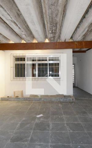 Casa à venda com 140m², 4 quartos e 2 vagasGaragem