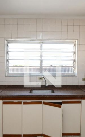 Casa à venda com 140m², 4 quartos e 2 vagasCozinha