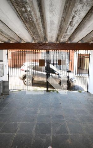 Casa à venda com 140m², 4 quartos e 2 vagasGaragem