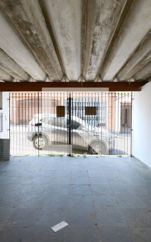 Casa à venda com 140m², 4 quartos e 2 vagasVista da Sala