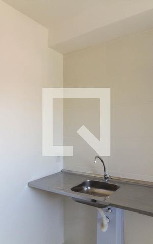 Studio para alugar com 30m², 1 quarto e sem vaga Studio para alugar com 30m², 1 quarto e sem vagaCozinha/Área De Serviço